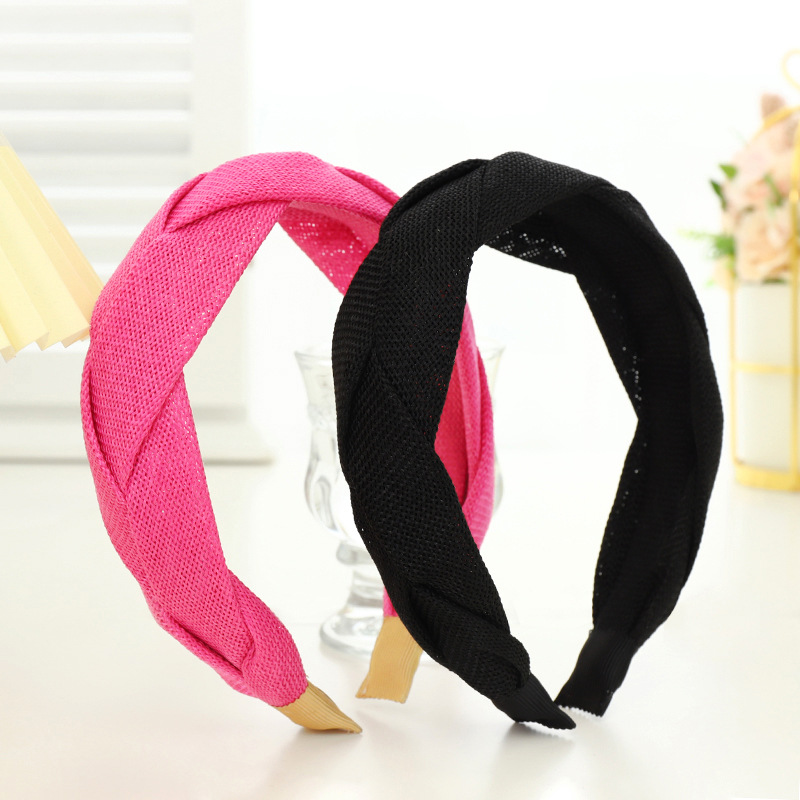 Summer New Elegant Wide-brimmed Women's Hair Band European And American Simple Solid Color Fabric Craft Cross Braid Headband R225 display picture 11