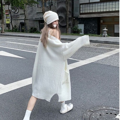 Women's Loose Long-Sleeve Knit Cardigan with Outerwear Style, Long and Drifting Wind, Thick, Korean Version for Autumn and Winter 2025