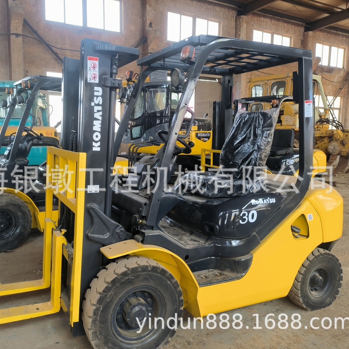 小松3吨叉车二手日本KOMATSU小松3吨叉车