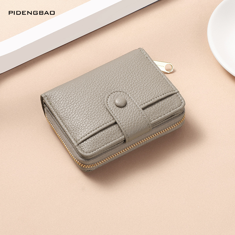 Gray lychee pattern wallet