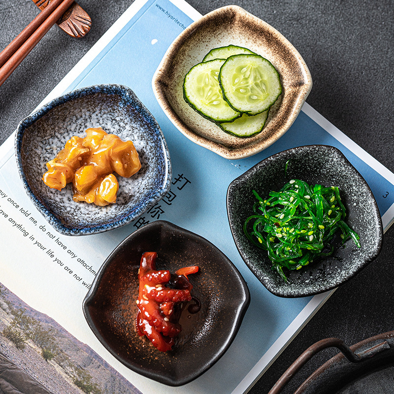 Creative Seasoning Dish Japanese-style Ceramic Dish Soy Sauce Dish Household Vinegar Dip Dish Cute Vintage Small Dish Dish