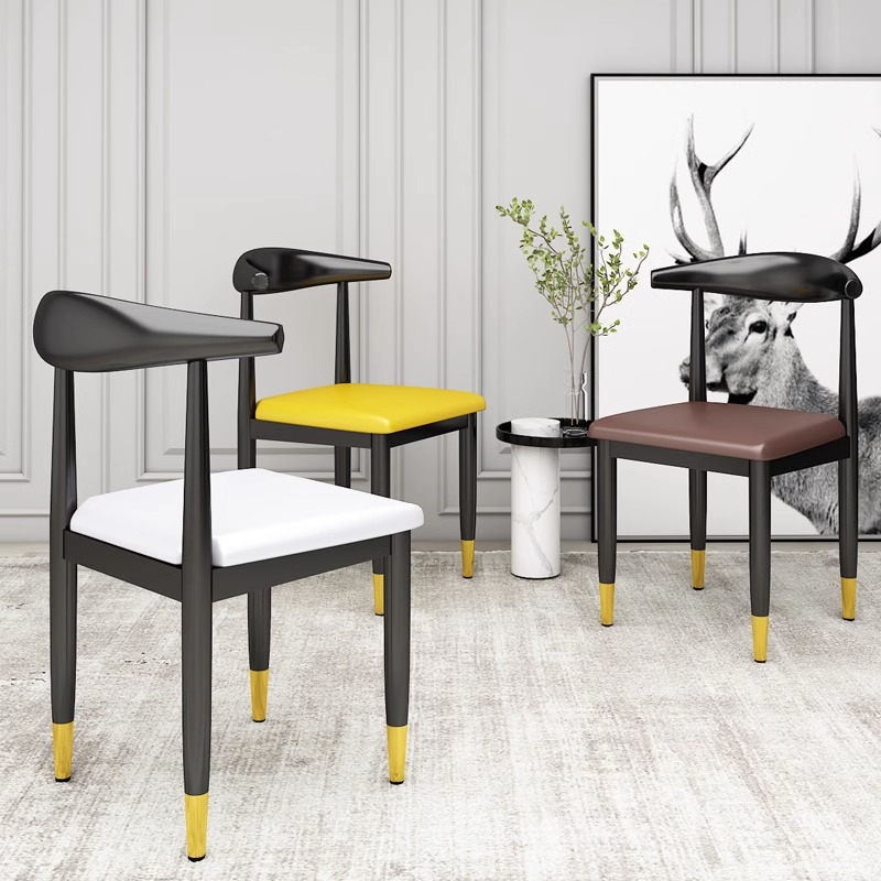 Mesa de comedor silla de lujo ligera silla de cuerno casera respaldo escritorio para aprender maquillaje simple silla de negociación especial de restaurante moderno