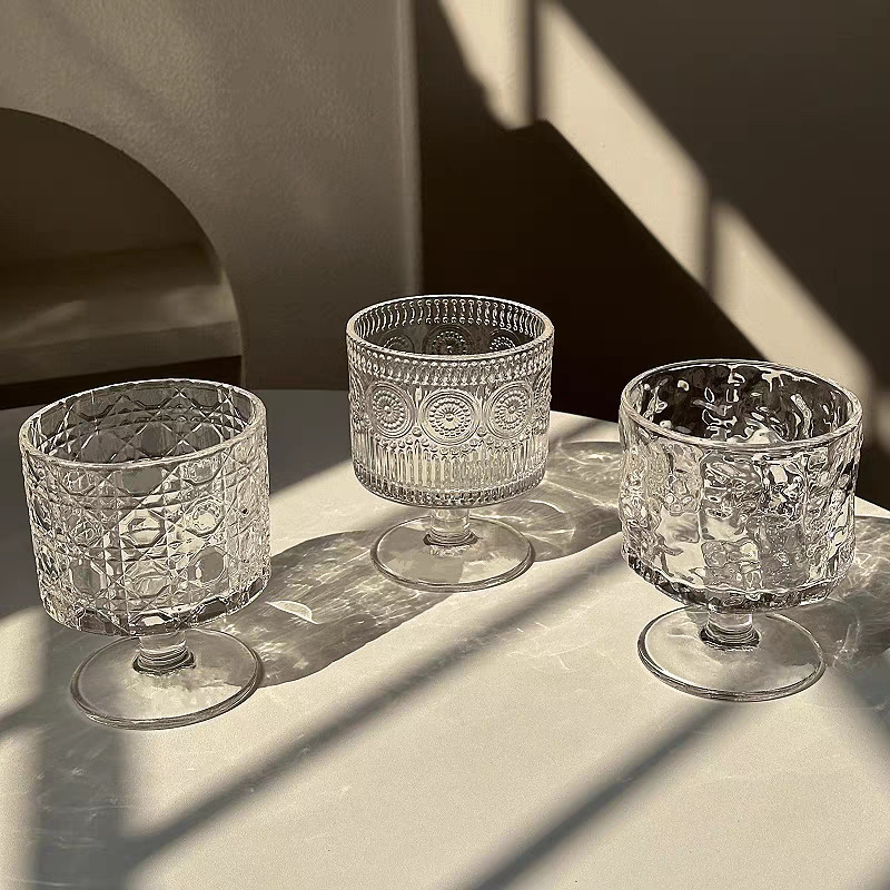 Taza de vidrio de pies cortos medieval taza de bebida fría de jugo casero taza de helado de alto valor de cara taza de helado taza de postre de nicho