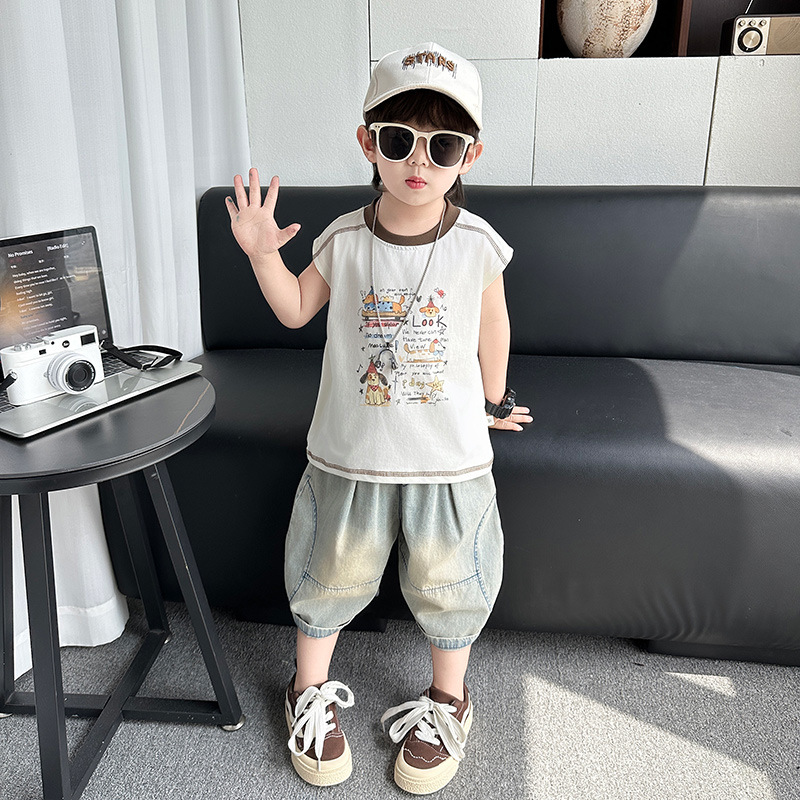 7396 traje de chaleco para niños verano 2025 nuevo vestido de verano sin mangas para niños fresco y guapo bebé delgado de dos piezas de verano