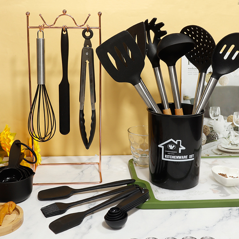 Cuchara de sopa de espátula de silicona transfronteriza Juego de 33 piezas de sartén antiadherente de grado alimenticio Pala de silicona Juego de utensilios de cocina de silicona para el hogar al por mayor