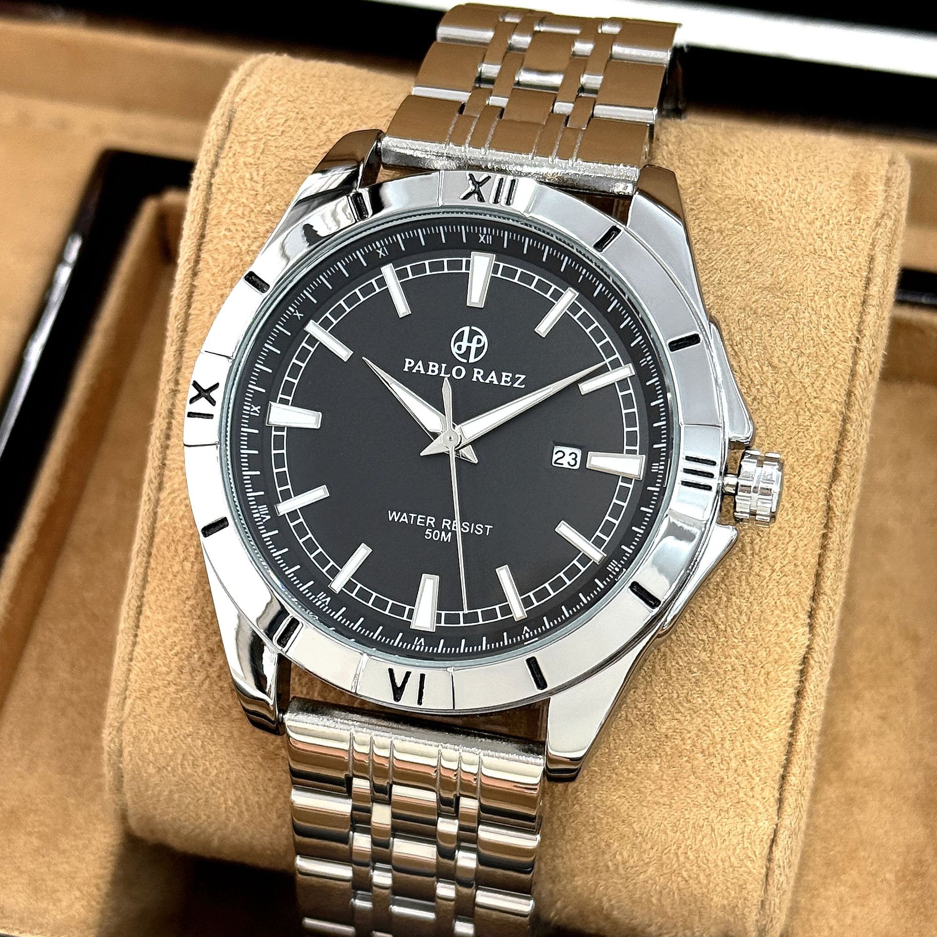 商务简约男士腕表电池石英表防水带日历休闲百搭手表实心钢带跨境