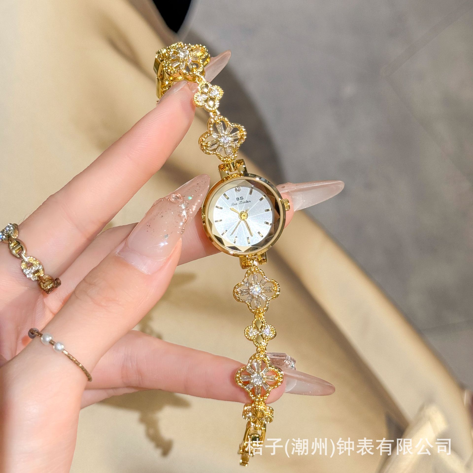 BS新款热销手表厂家直销外贸链表幸运锆石女表代发FA1676四叶草