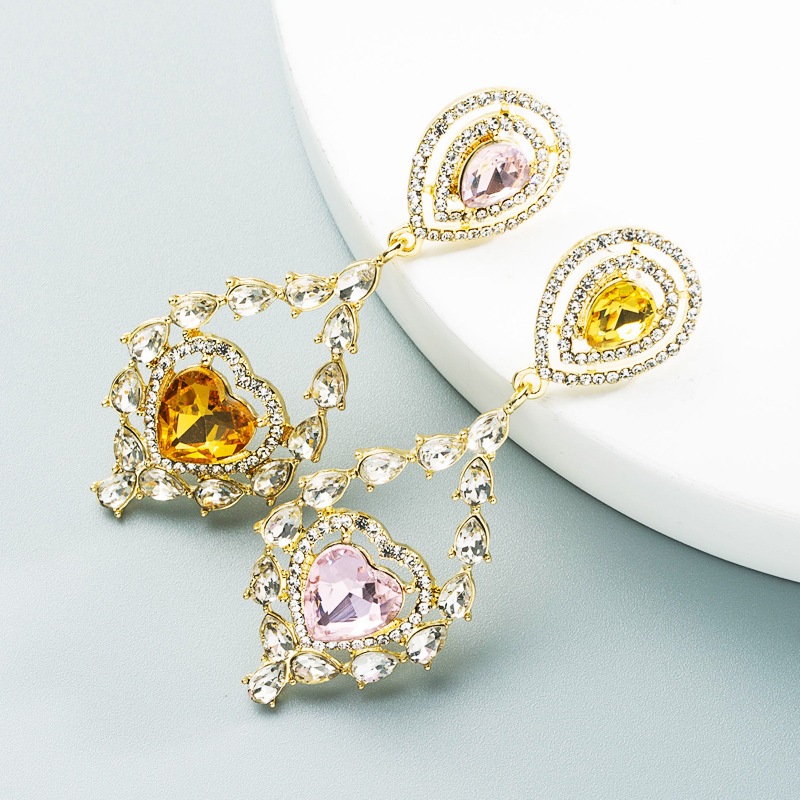 Wholesale Korean Water Drop Heart-shaped Alloy Diamond Long Earrings Nihaojewelry display picture 5