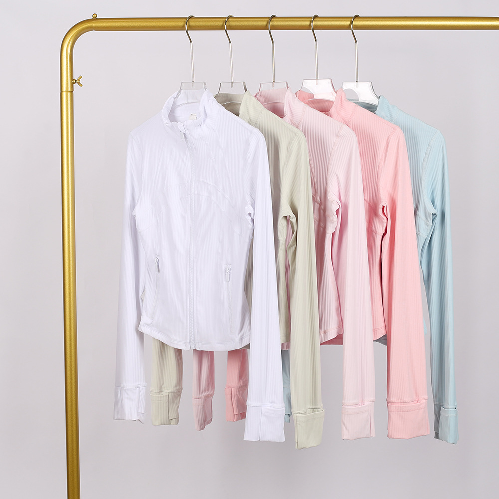 LULU ribbed short jacket with embossed design is exclusively for foreign trade, available in stock, suitable for sports and fitness, breathable, body-shaping, and fashionable