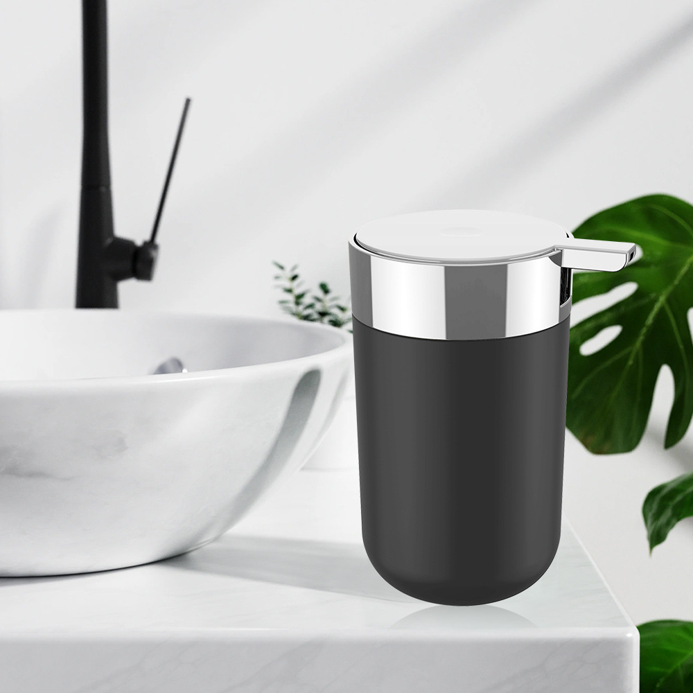 Cuatro piezas de cepillo de dientes de plástico de color sólido plateado, caja de jabón, cepillo de inodoro, baño de almacenamiento, baño de baño, conjunto de lavado