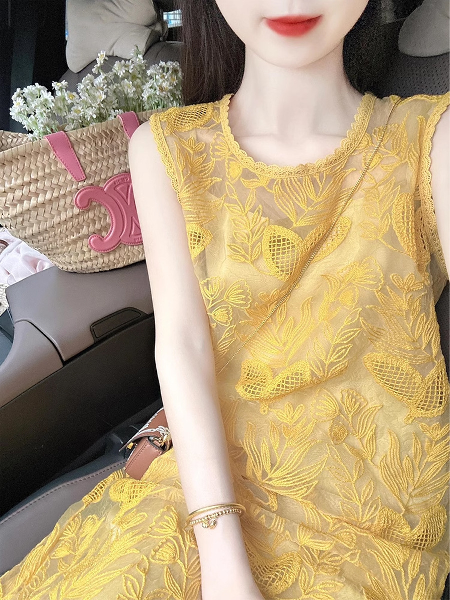 Váy liền không tay màu vàng Dopamine kiểu Pháp cao cấp, phong cách kỳ nghỉ biển — Váy liền hai dây chi tiết 8