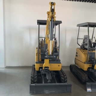 履带挖掘机小挖迷你建筑挖沟08型各种属具规格型号生产加工