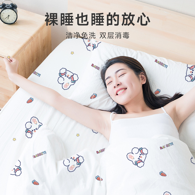 旅行用使い捨てベッドシーツと掛け布団カバー ホテル・B&B用 個別包装 汚れ防止滅菌不織布 使い捨て4点セット|undefined