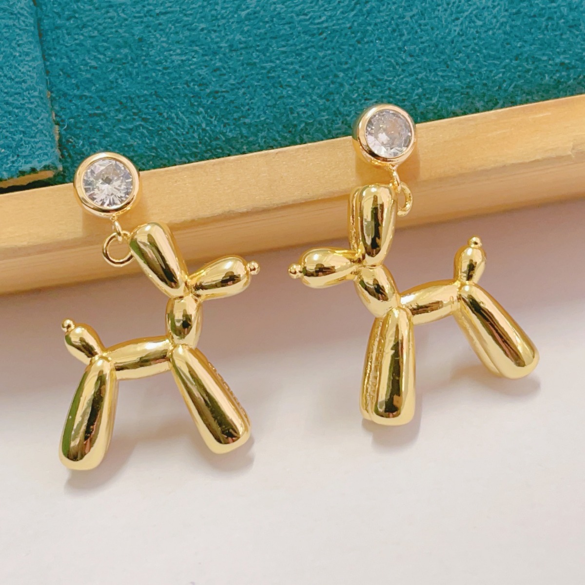 Fashionable golden cartoon cute earrings