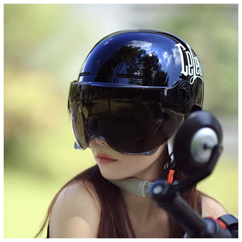 Newly certified safety helmet for electric motorcycles and scooters, suitable for men and women in all seasons, summer safety helmet, national standard, sun protection half helmet