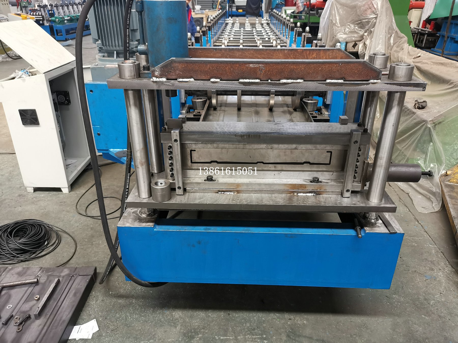 新型波形钢跳板冷弯成型设备 新型波形钢跳板生产设备