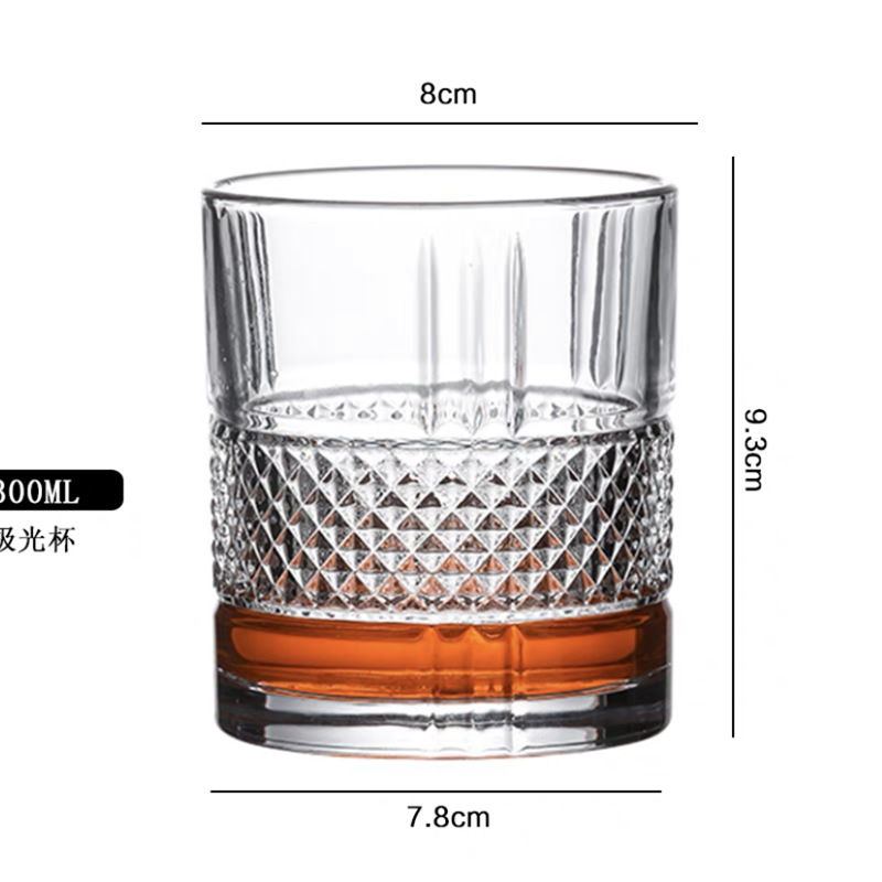 Fabricante directo de tazas de vino creativas europeas bar KTV tazas de whisky de alto valor ligero tazas de agua de vidrio de talla de lujo