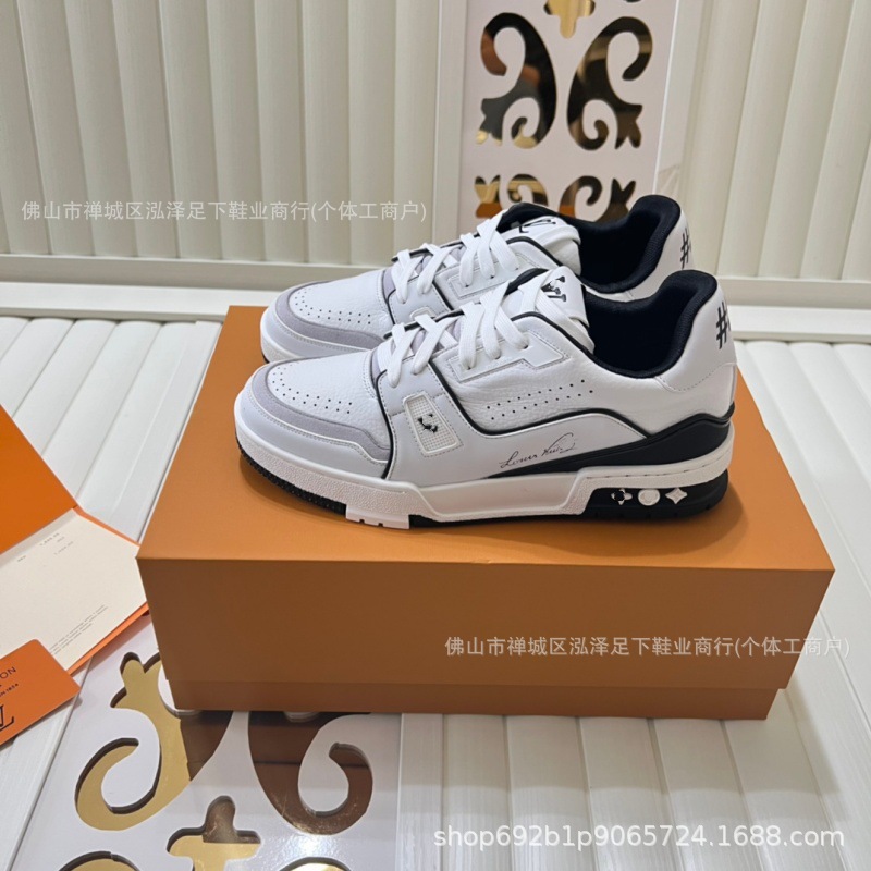 2026 casa de burro blanco zapatos de skate de cemento pareja de moda universal zapatos casuales viejos zapatos de cuero blanco con suela gruesa baja