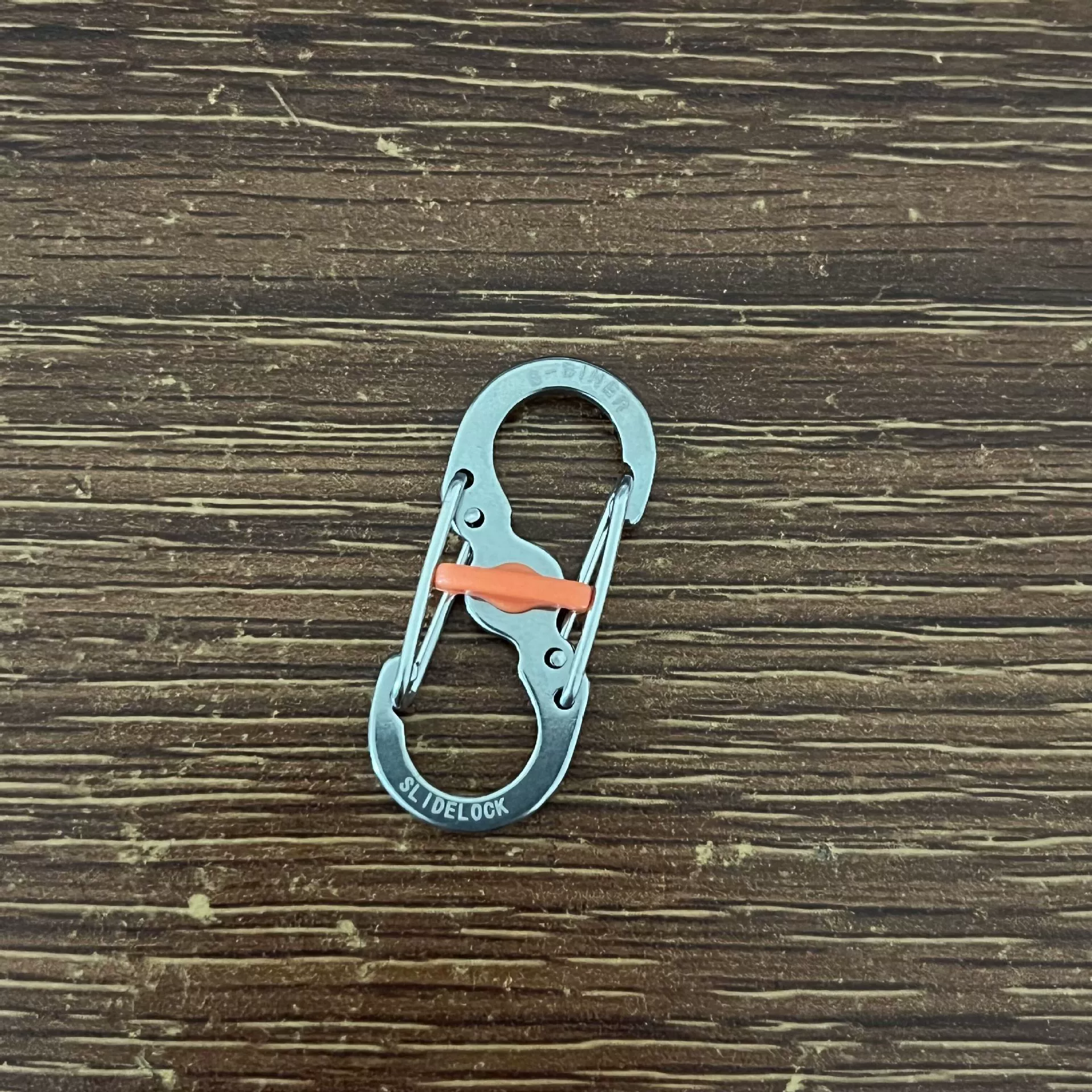 Travel backpack for traveling, metal keychain, pendant, anti-theft, creative gift