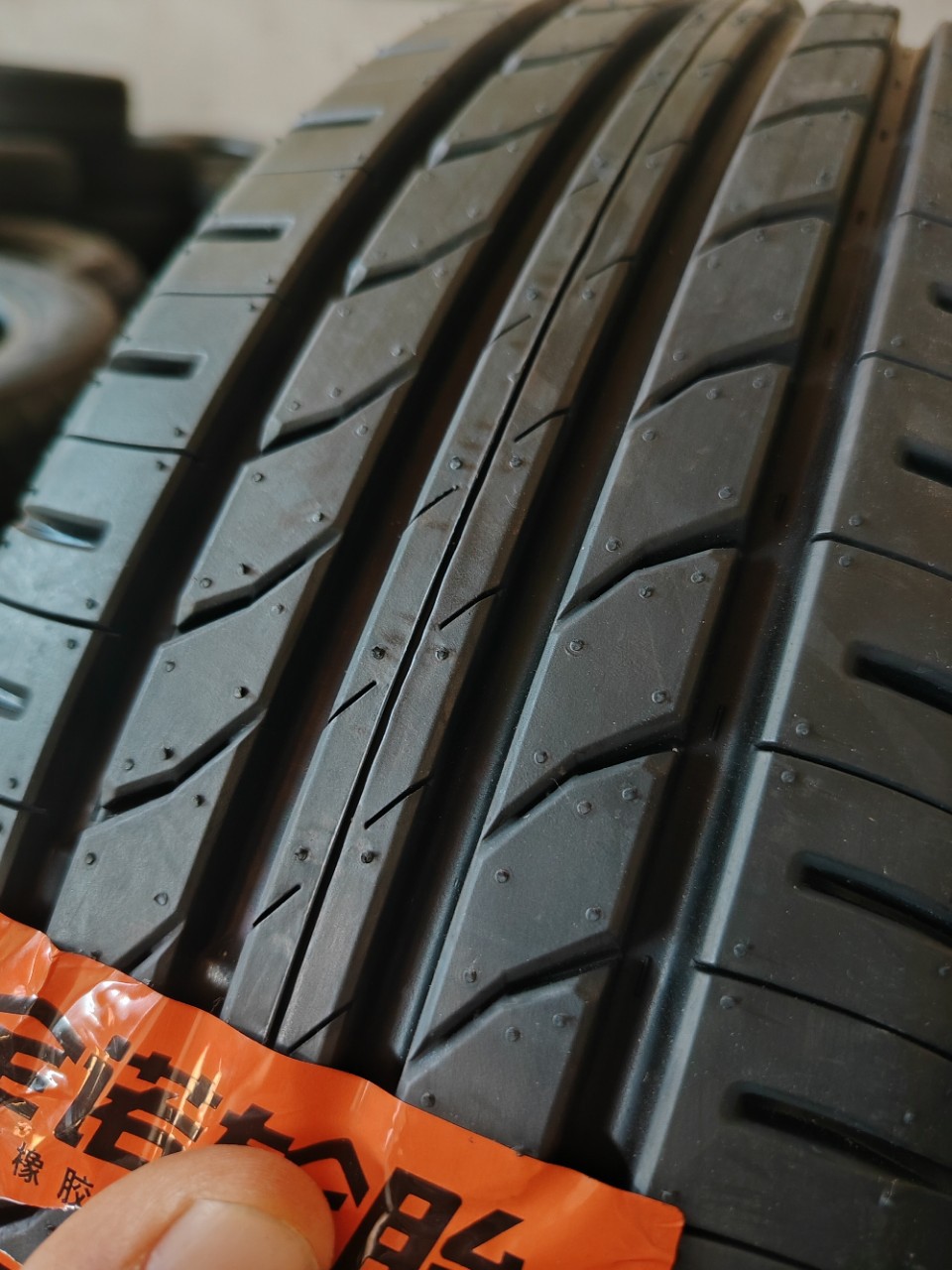 Chaoyang Quannuo Tire 175/70R14 RP68 Fits Volkswagen New Jetta Santana Chevrolet Sail