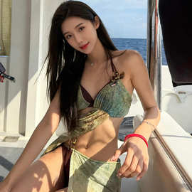 泳衣女2025新款分体比基尼三件套复古长裙性感辣妹纯欲风温泉度假