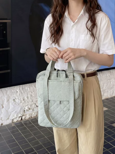 2026 New Model Diamond-Patterned Vertical Laptop Bag, Large Capacity Laptop Bag, Multifunctional Tablet Bag, Portable