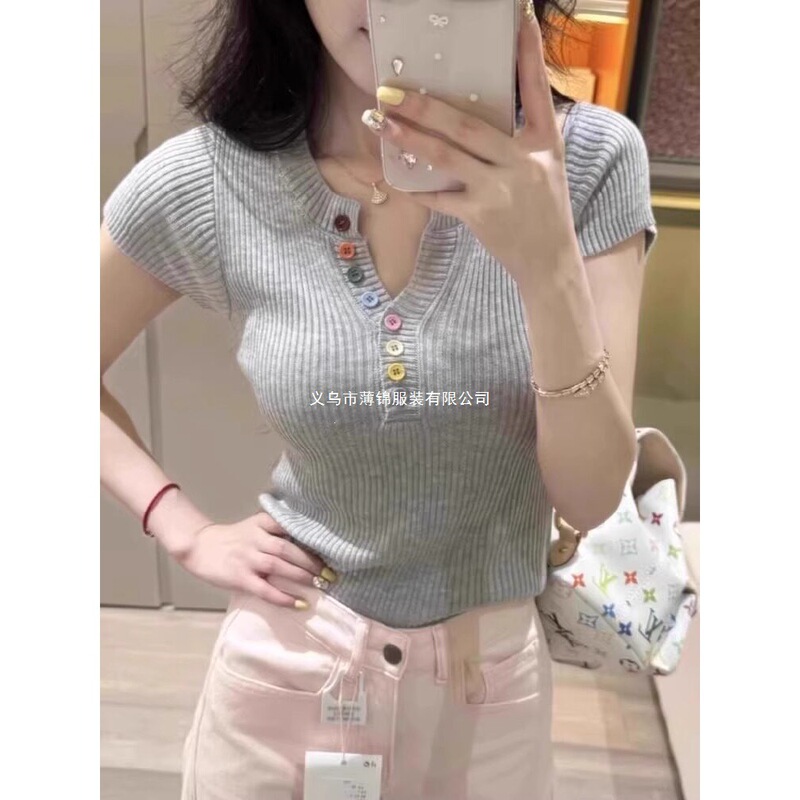 Blue V-Neck Colorful Button Short-Sleeve Knit Top for Women, 2026 Summer New Slim-Fit Thin Unique and Stunning Top Blue V-Neck Colorful Button Short-Sleeve Knit Top for Women, 2026 Summer New Slim-Fit Thin Unique and Stunning Top