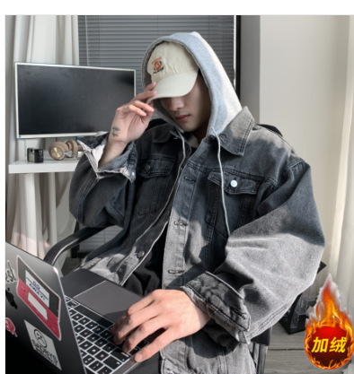 Falso abrigo de mezclilla con capucha de dos piezas para hombre primavera y otoño American High Street Pu Shuai calle frita suelta chaqueta juvenil de alto grado