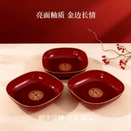 保鲜盒、饭盒;勺、调羹;碗