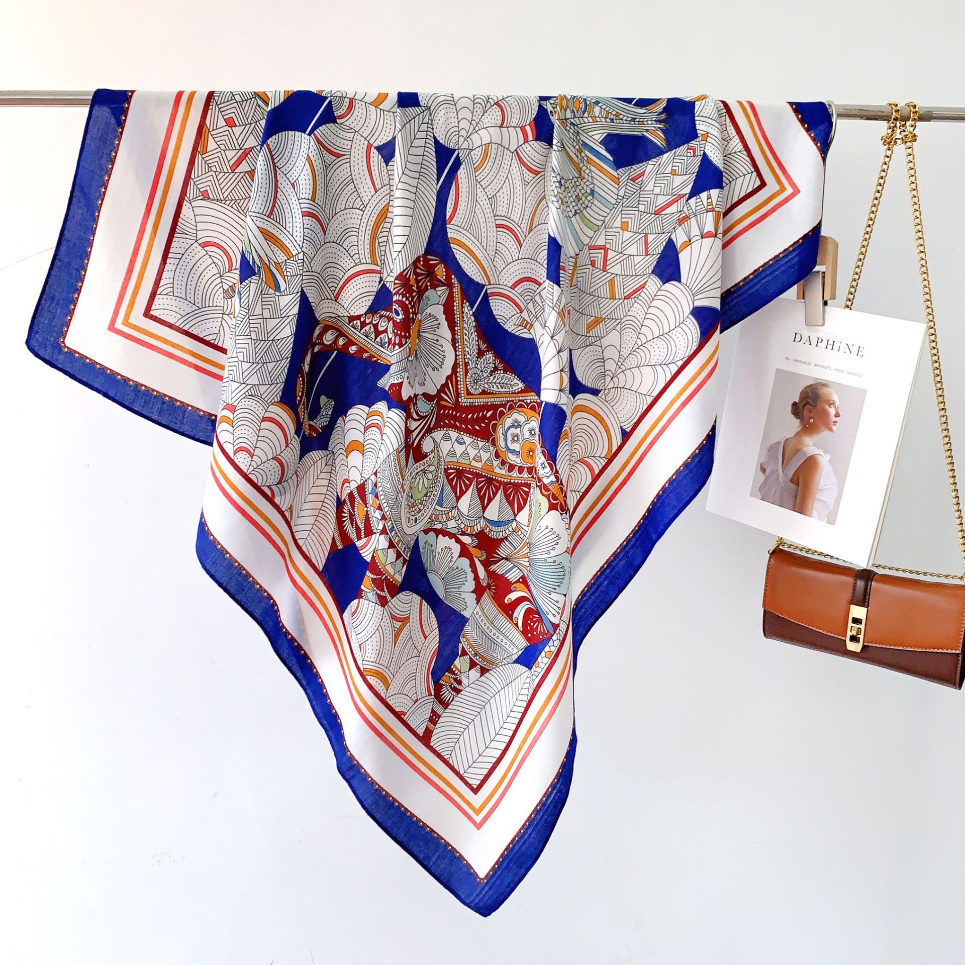 Chal rojo ropa exterior para mujer Otoño e Invierno estilo étnico cálido en línea fotografía de viaje Rojo Yunnan bufanda cuadrada grande bufanda de mujer