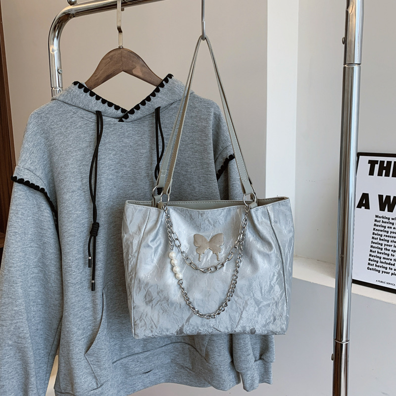 Bolsa de viaje para mujeres 2024 nueva bolsa de verano de plata para mujeres bolsa de hombro para estudiantes universitarios