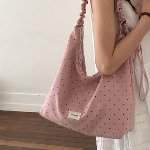 ��ϵins�ɐ۴����¿�c�������������μ�Ů���W������б�����