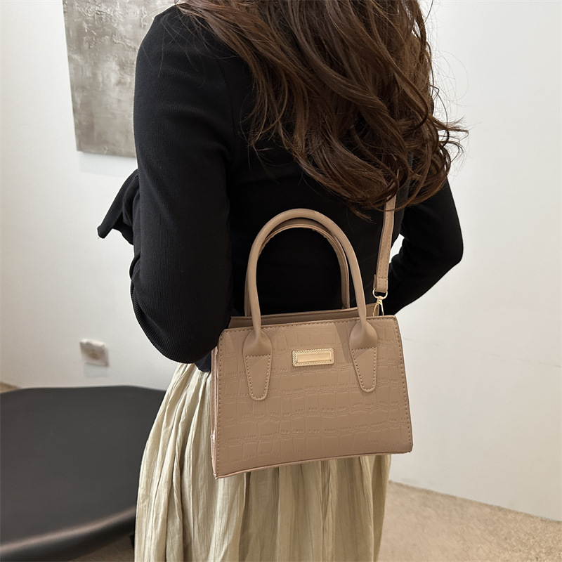 Bolsos transfronterizos Bolsos de mujer de viaje de alta gama 2024 nuevo bolso de trabajo de moda coreana de moda bolso de mensajero de hombro