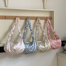 ������Ʒ�������Ծ��沨�c녶�玧���{�������L����Ů