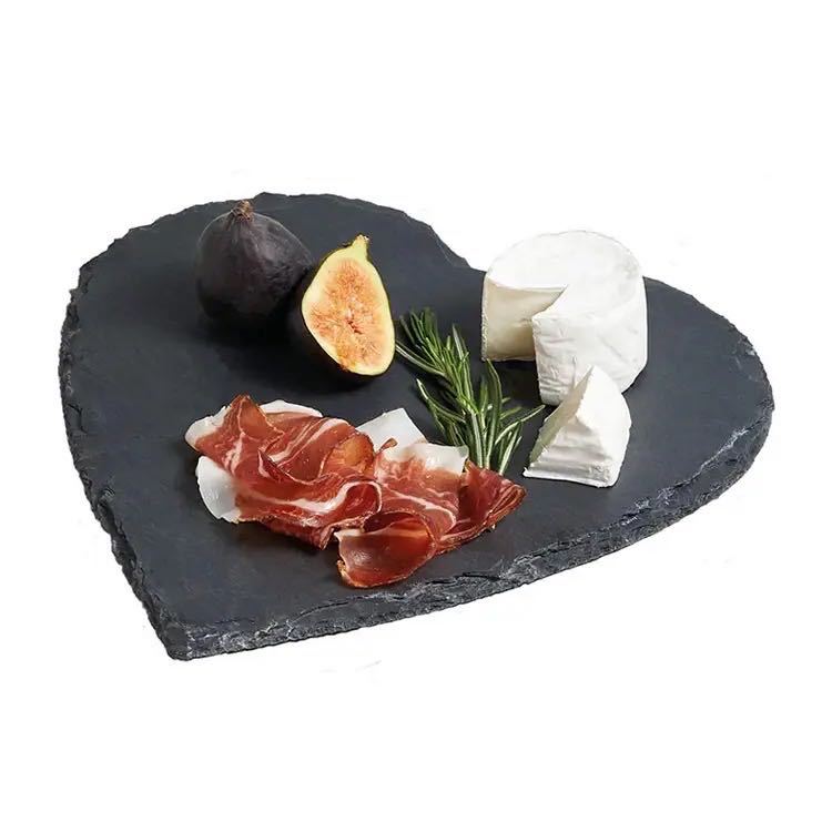 Fábrica al por mayor de estilo europeo en forma de corazón Placa de posavasos pizarra negro natural roca montaña almohadilla de aislamiento térmico de Esquisto