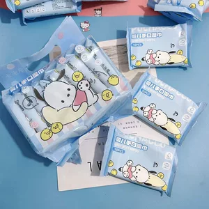 KT猫帕恰狗湿巾10抽学生便携小包湿纸巾儿童一次性手口清洁湿巾