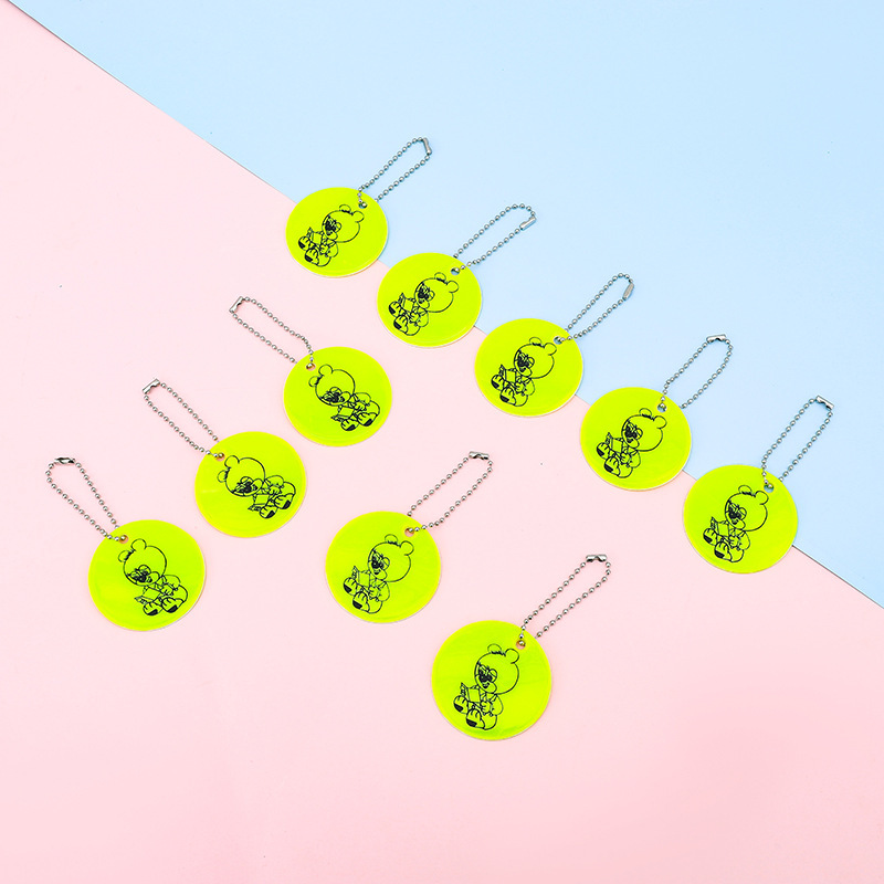 厂家直供卡通反光挂件定 制PVC夜间户外背包反光挂件创意安全挂件