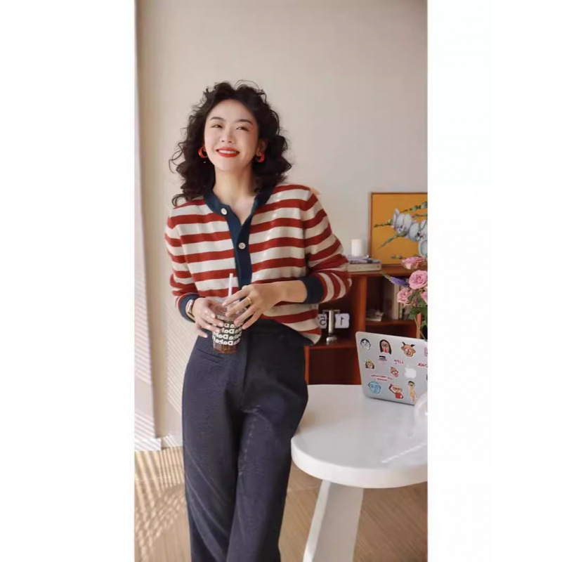 Autumn and Winter New Niche Design 100% Wool Striped Cardigan Women's Contrast Knitwear Loose Sweater Coat Top