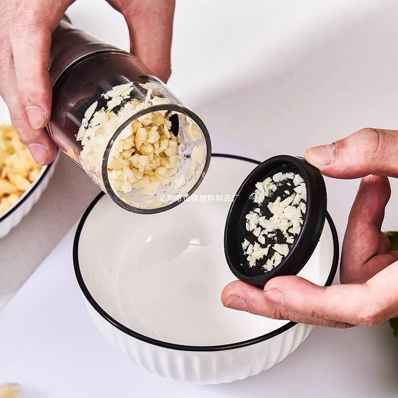 Máquina de ajo especial para cocina con cuchillo de palmaditas alemán, máquina de ajo de acero inoxidable, prensa de ajo manual multifuncional de tecnología negra