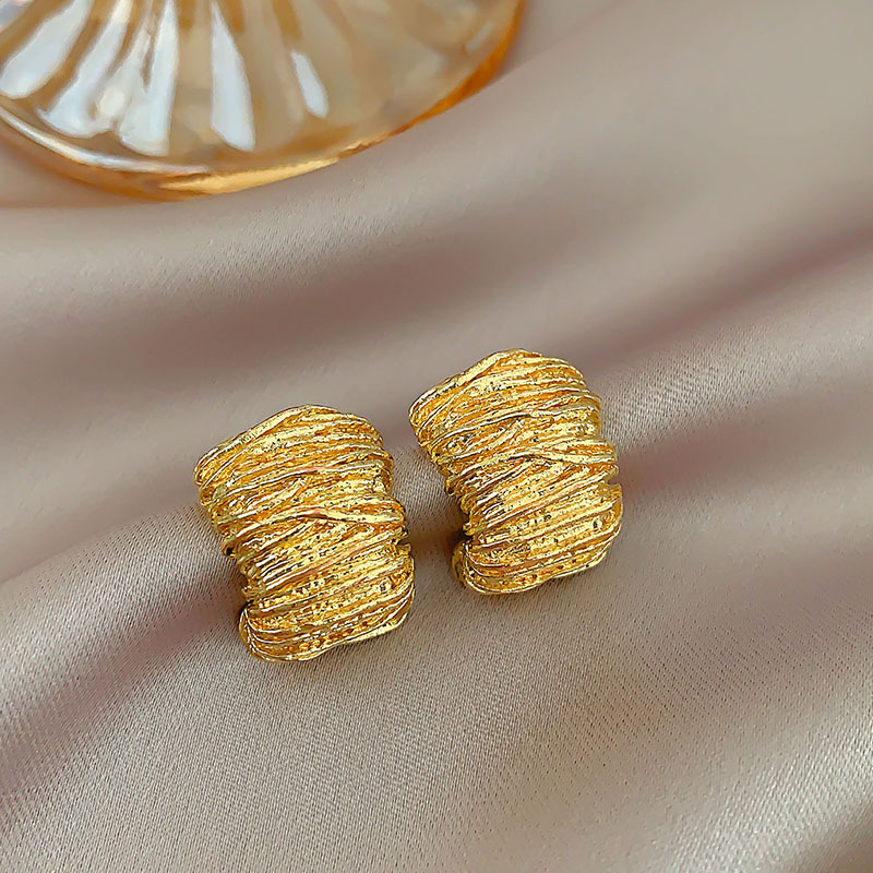 골드 텍스처 귀걸이
