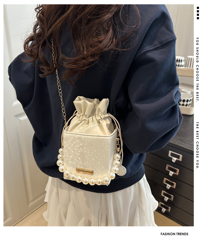 Borsa a secchiello con perle donna borsa a tracolla elegante_voghion.com