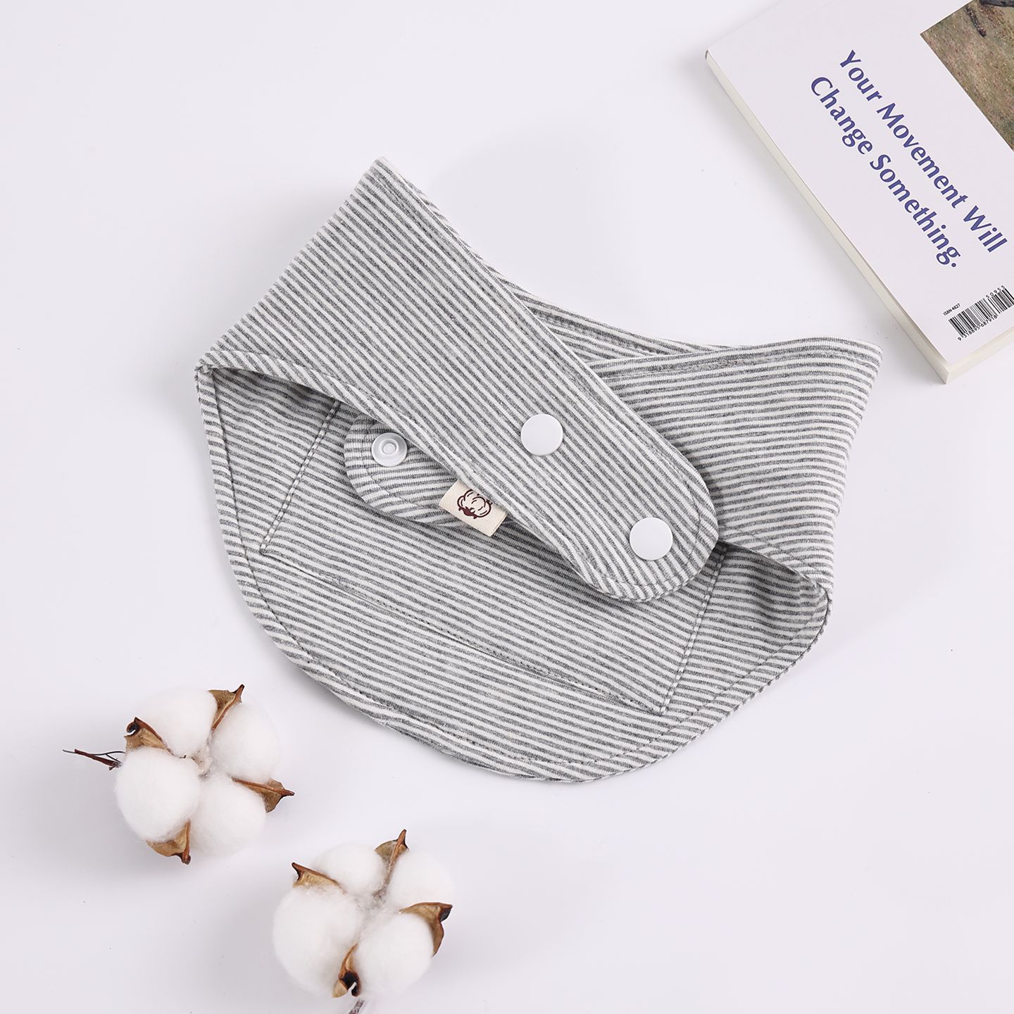 Newly upgraded neck protector with pockets, neck warmer shawl for air-conditioned rooms, cold-proof neck wrap, warm neck scarf gadget