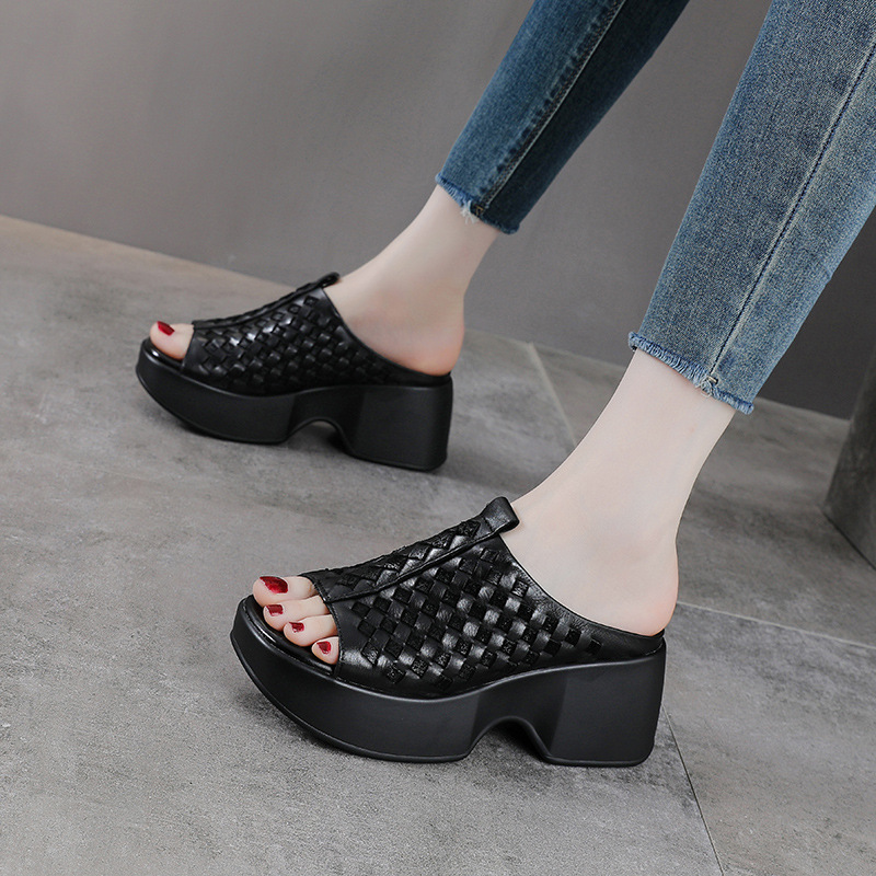 Sandal nữ da bò thật đế xuồng cao gót mũi hở kiểu dệt — màu nâu