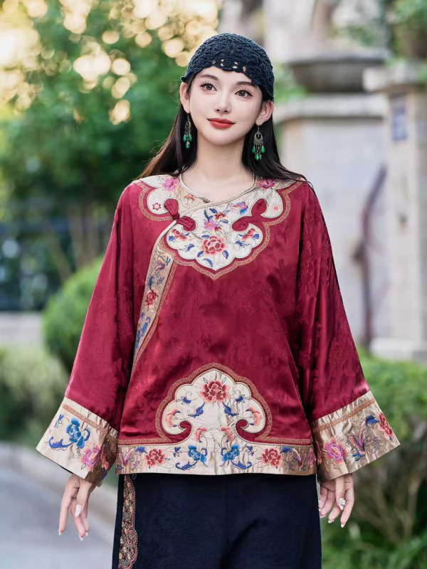 2025秋季缎面国风复古开衫款式九分袖刺绣女士民族风开襟上衣|undefined
