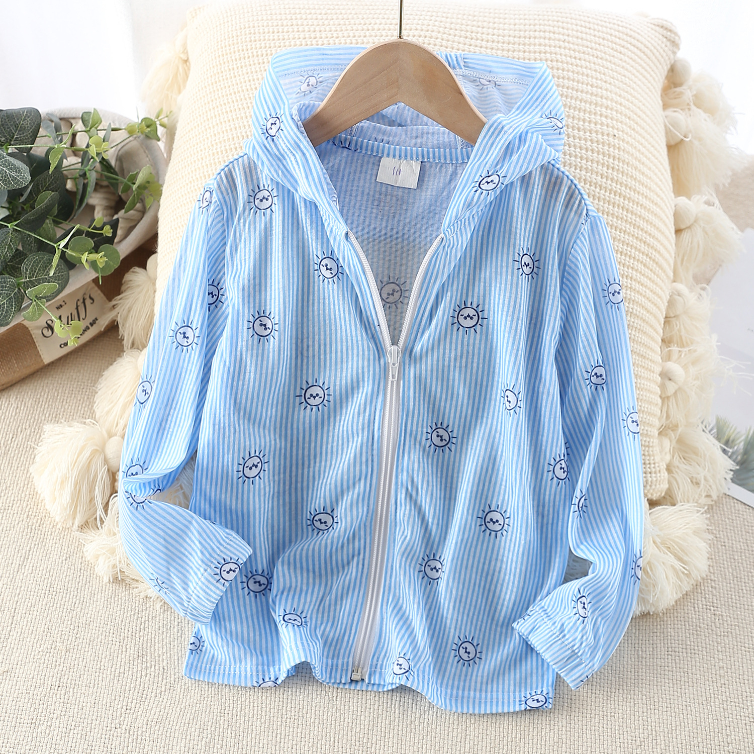 ļͯɹŮͯñ͸Сͯͯɹóͯװ