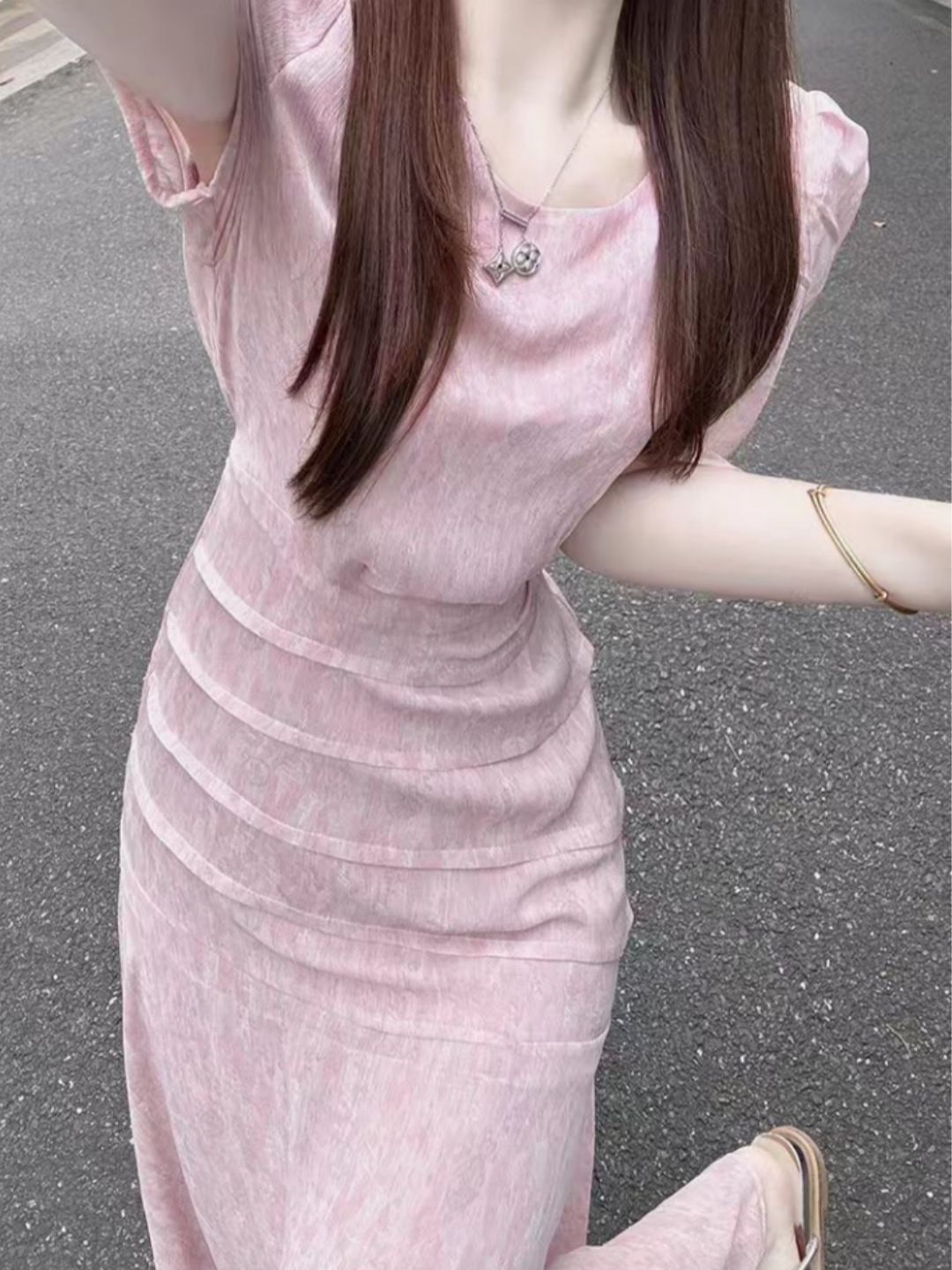 Đầm ôm body nữ phong cách Pháp dáng dài tay ngắn — màu hồng