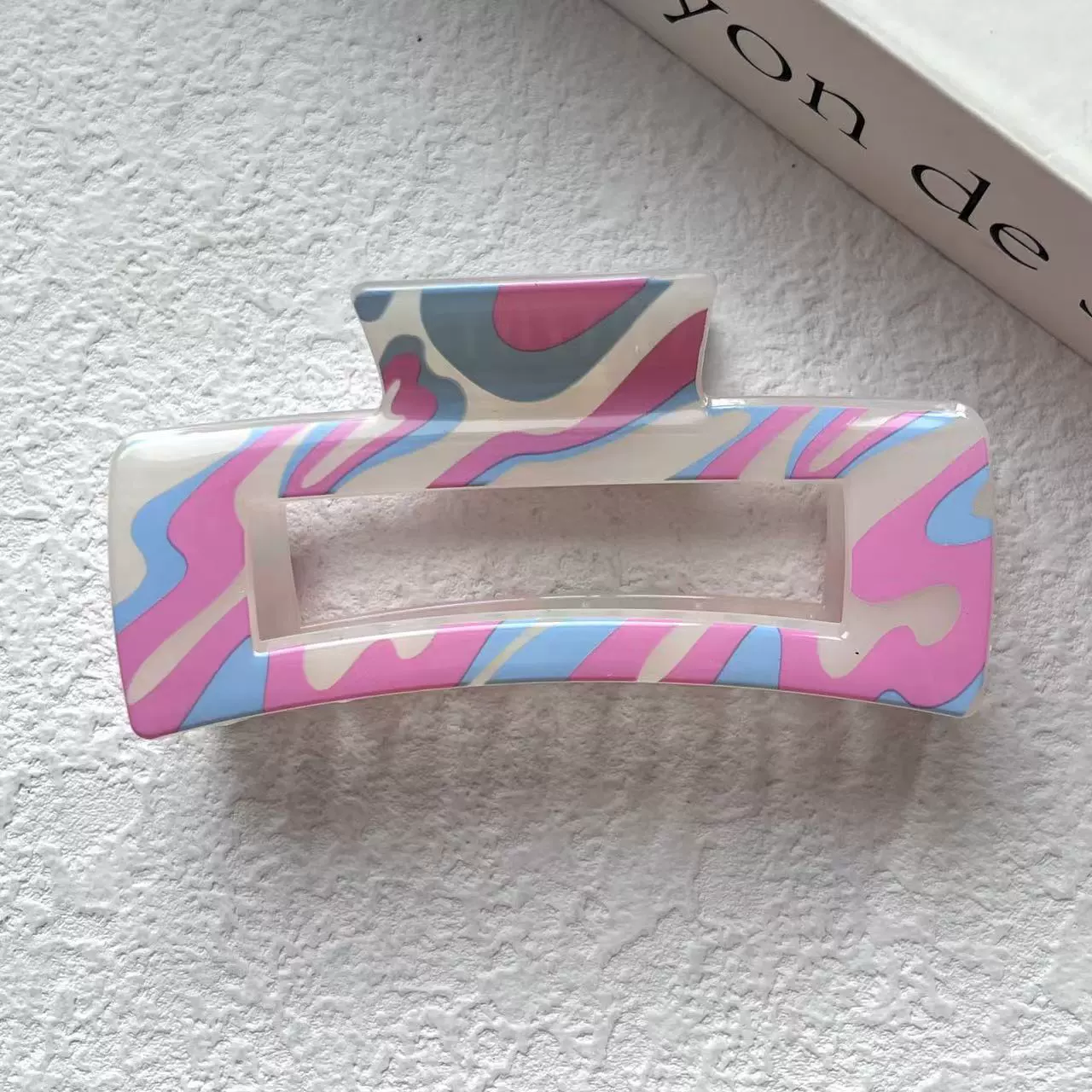 Краб‑заколка с ромашками, квадратный «шарк», 10,5×5×4,5 см, лёгкая