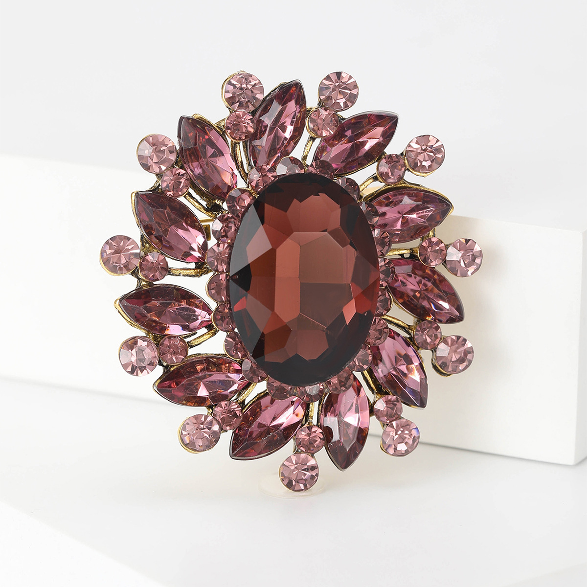 30g Weight Glass Inlay Material Brooches Classification Holiday Occasion Alloy Material Flower Pattern Women's Gender Inlay Design Simple Style Style Simple Style Pin Flower Alloy Inlay Glass Women's Brooches 18