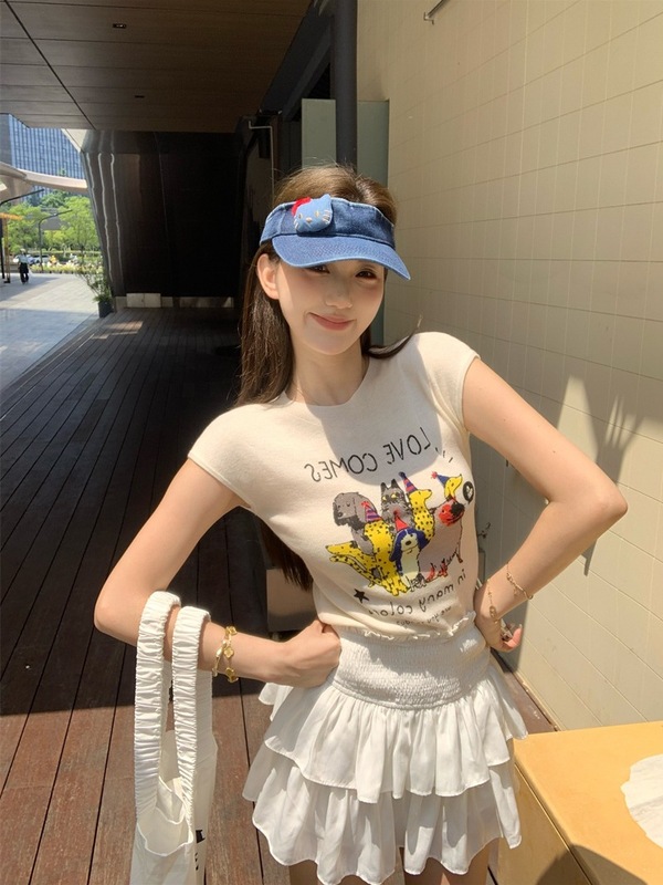 卡通印花紫色圆领针织短袖t恤女夏季别致小众修身短款小飞袖上衣|undefined