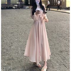 V领气质千金古早美人飘带收腰显瘦温柔设计感大裙摆长袖连衣裙秋